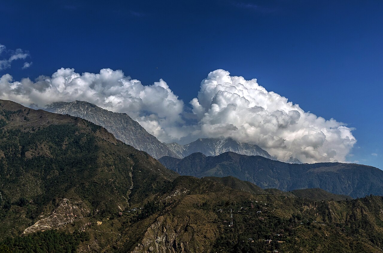 Dhauladhar mountain view near Dharamshala