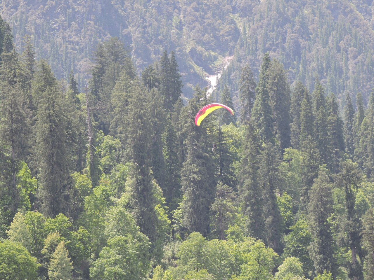 Snowy Himalayan peaks near Manali
